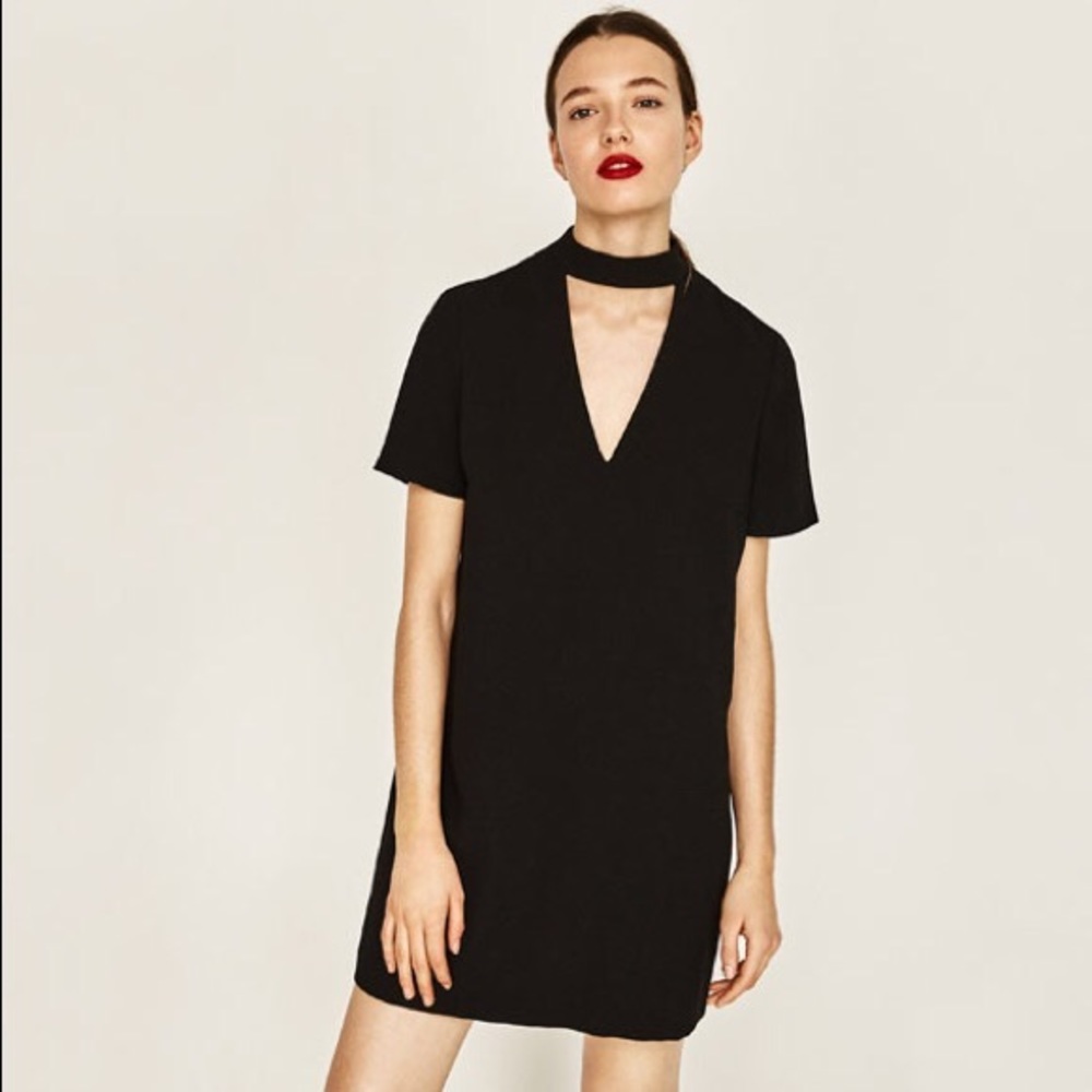 Zara V-Neck Choker Dress